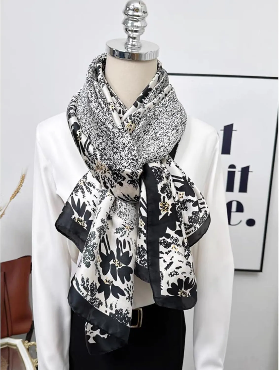 Fashion Scarves 100% Satin Silk Scarf Long Lightweight Sunscreen Shawls Wraps for Women Hair Scarves